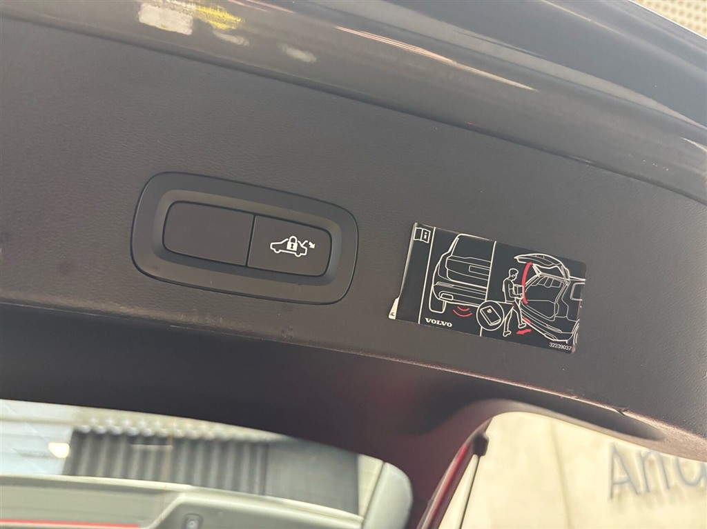 Volvo XC40 2,0 D4 Inscription AWD 190HK 5d 8g Aut. - Image 10