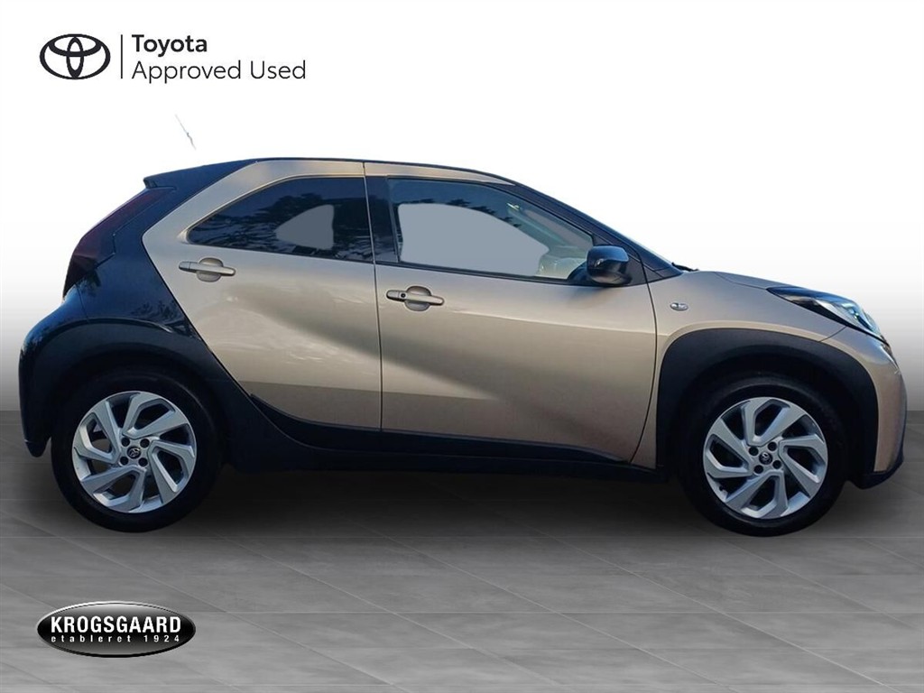 Toyota Aygo X 1,0 VVT-I Pulse 72HK 5d Aut. - Image 8