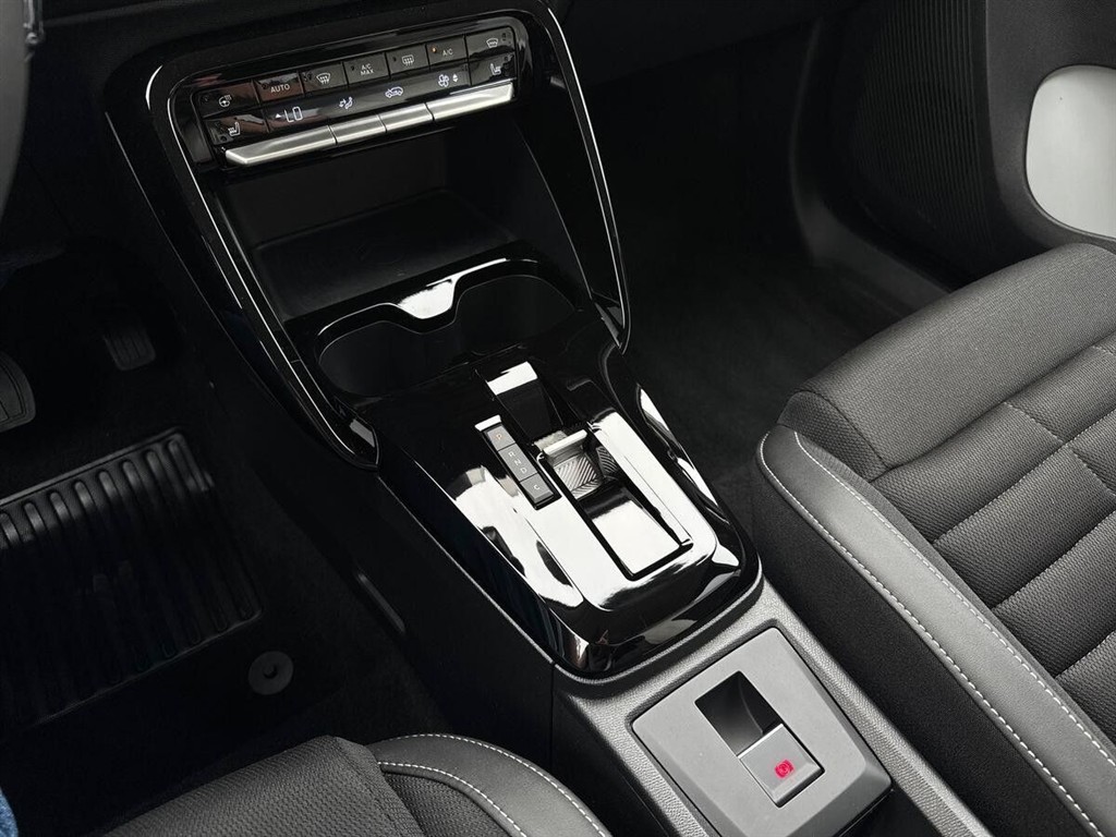 Citroën e-C3 Aircross Extended Range Max 113HK 5d Aut. - Image 17
