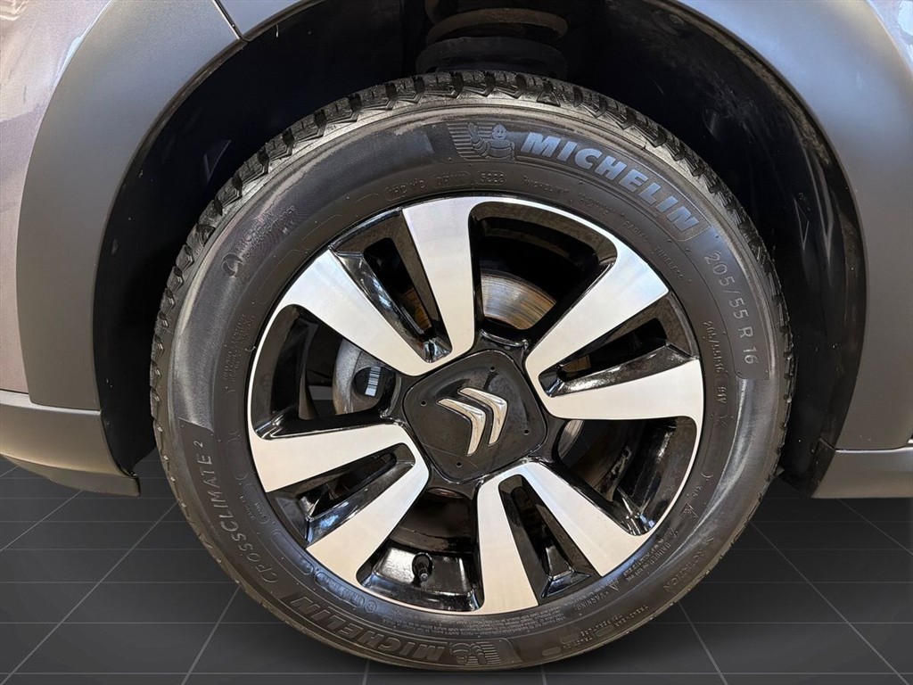 Citroën C3 1,2 PureTech Palais 83HK 5d - Image 6