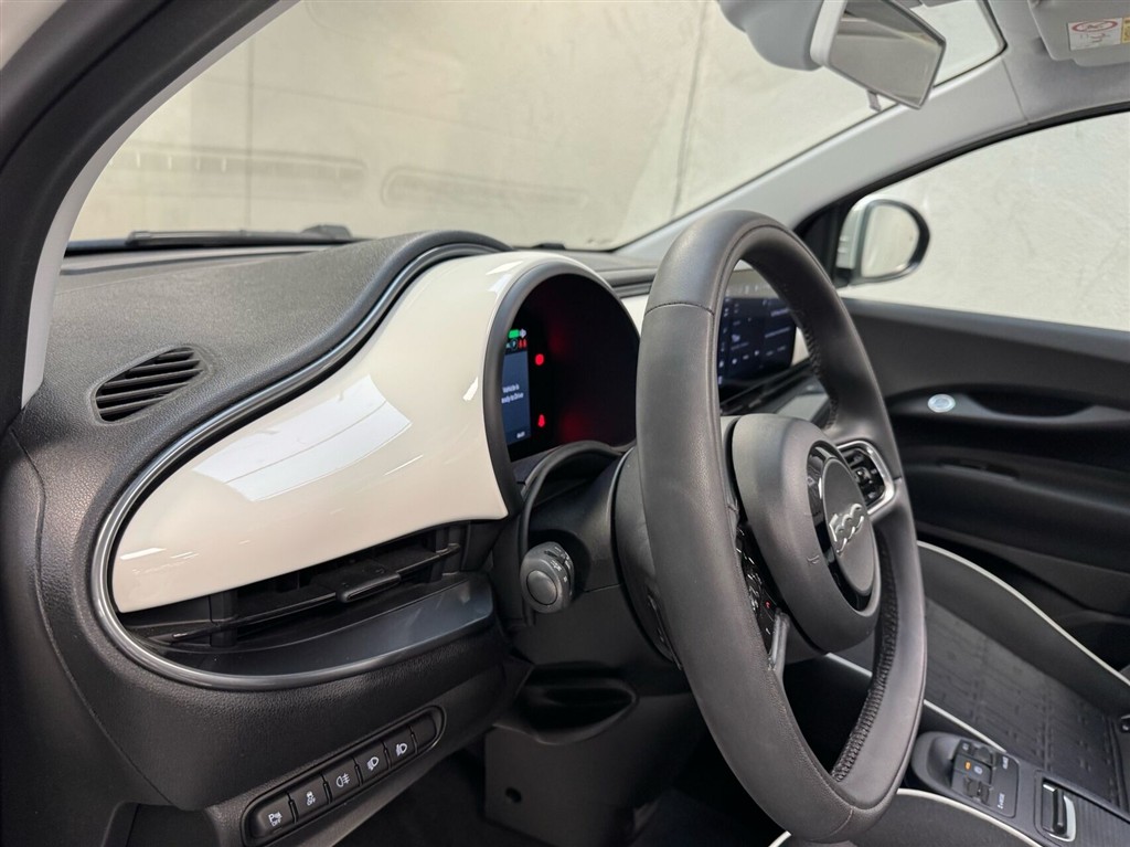 Fiat 500e EL Icon Pack 118HK Cabr. Aut. - Image 13