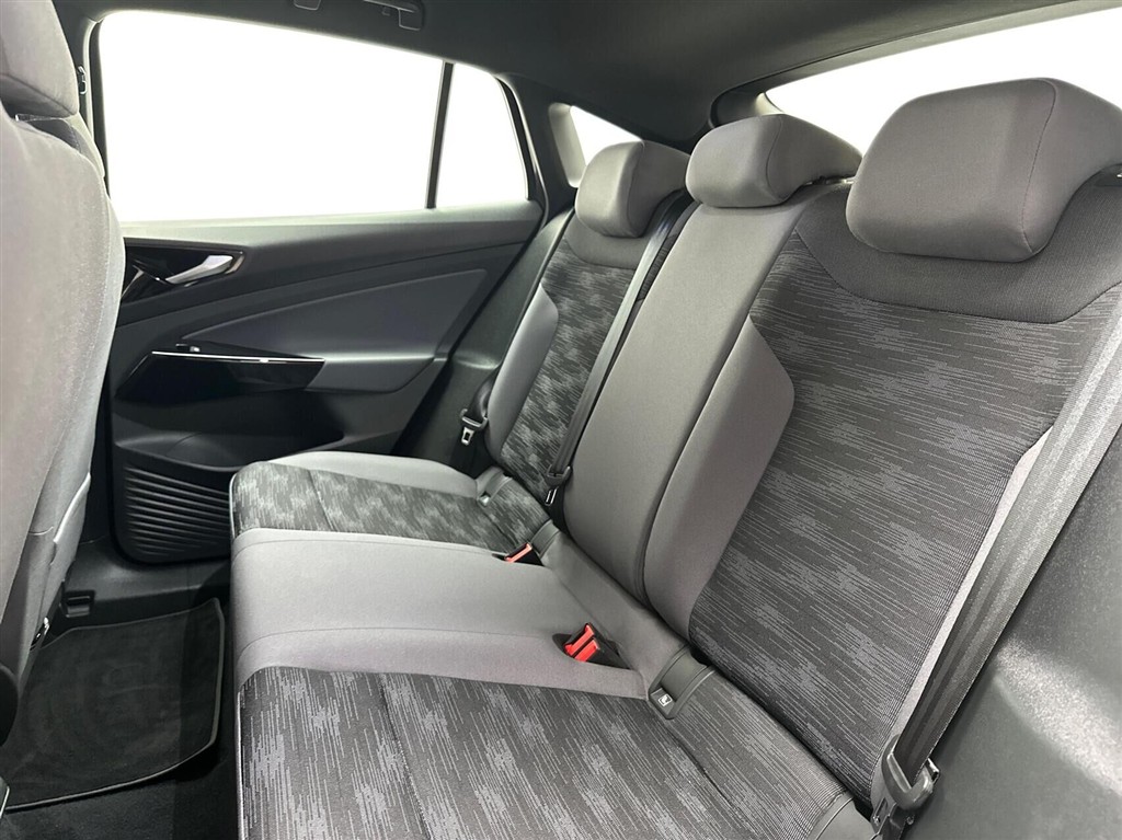 VW ID.5 EL Pro Performance 204HK 5d Aut. - Image 13
