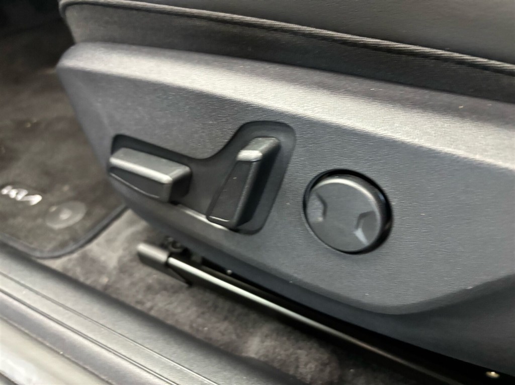 Kia EV4 Fastback Long Range Business Plus 204HK Aut. - Image 15