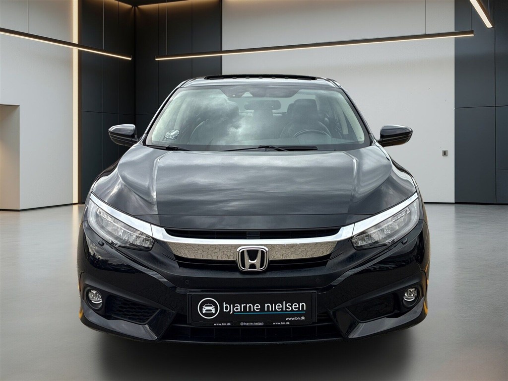 Honda Civic 1,5 VTEC Turbo Executive Navi CVT 182HK 6g Aut. - Image 2