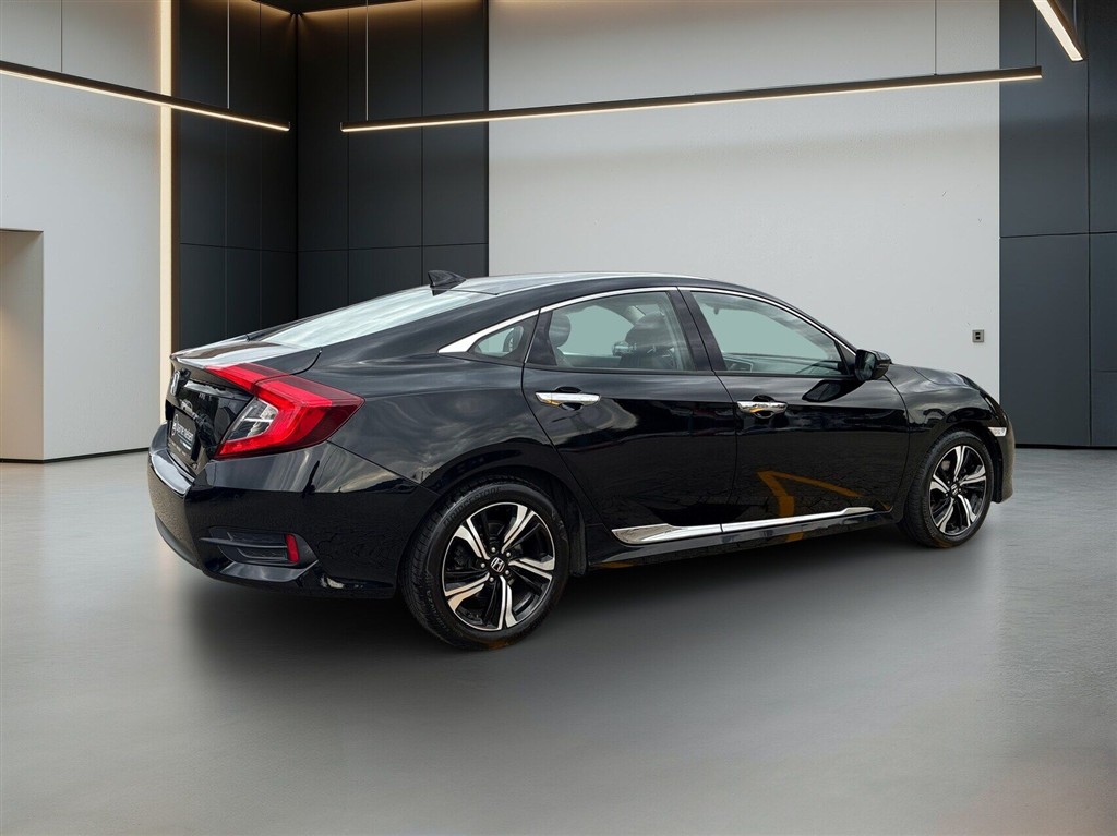 Honda Civic 1,5 VTEC Turbo Executive Navi CVT 182HK 6g Aut. - Image 4
