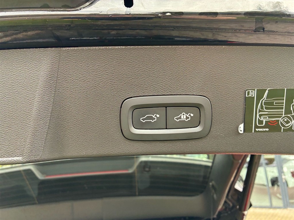 Volvo XC40 P8 Recharge Twin Pro AWD 408HK 5d Aut. - Image 23
