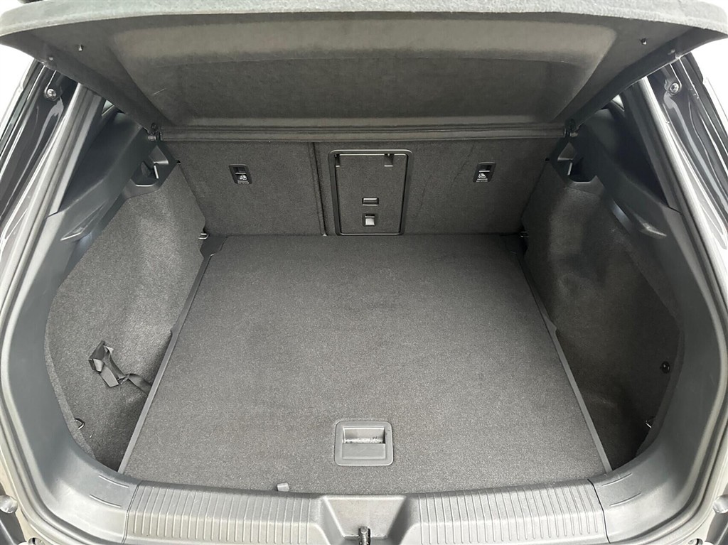 VW ID.4 EL Pro Performance 204HK 5d Aut. - Image 14