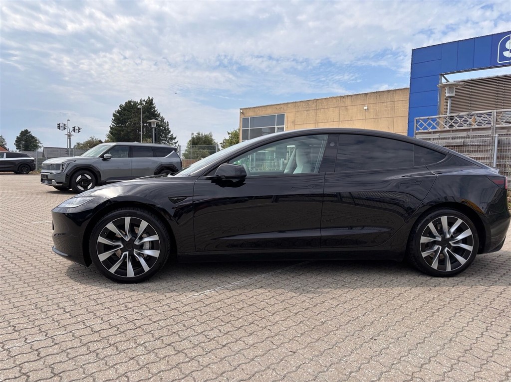 Tesla Model 3 EL 283HK Aut. - Image 3
