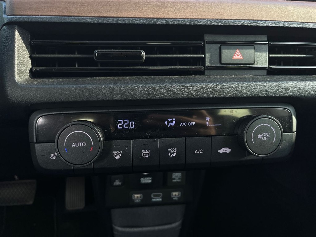 Honda e EL Advance CVT 154HK 5d Aut. - Image 15