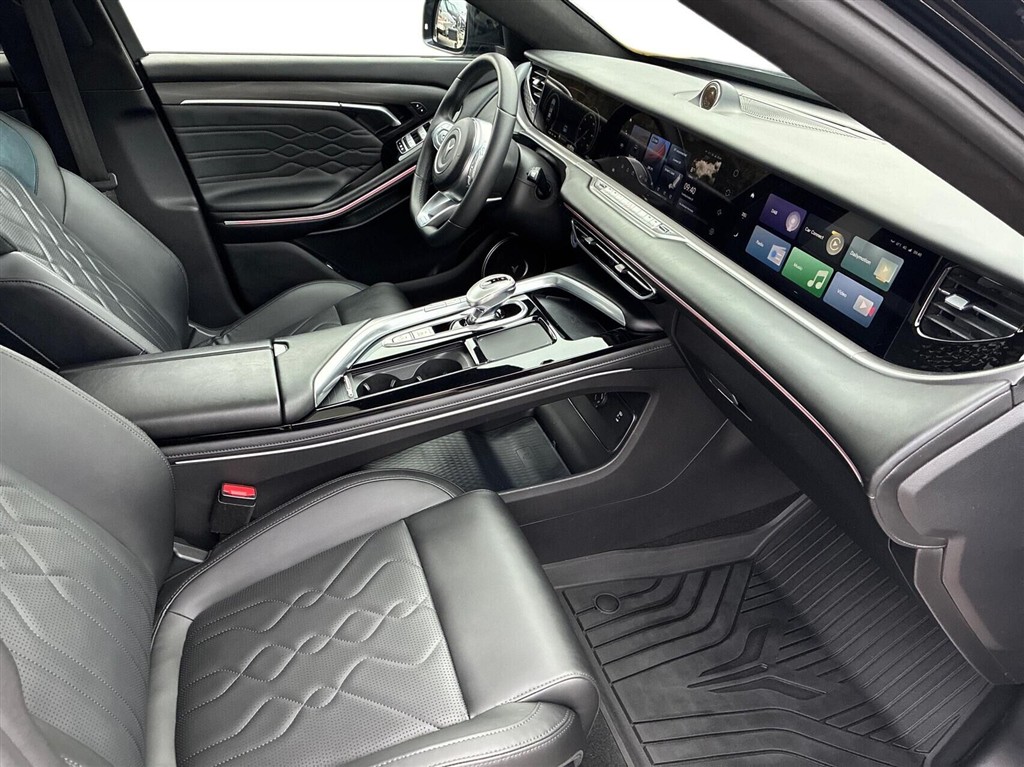 Voyah Free EL First Edition Noir AWD 489HK 5d Aut. - Image 10