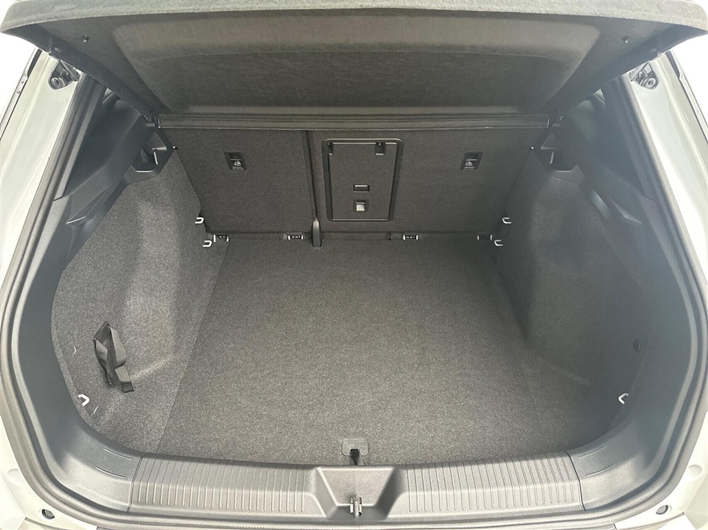 VW ID.4 EL Style+ 286HK 5d Aut. - Image 13