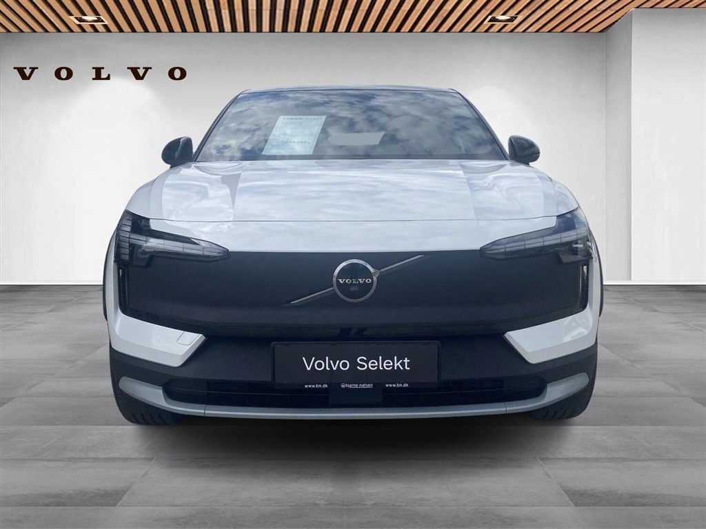 Volvo EX30 Cross Country P8 Twin Motor Performance Ultra AWD 428HK 5d Aut. - Image 4