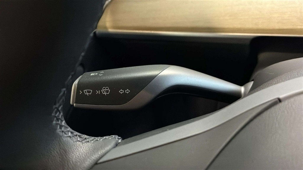 Tesla Model Y EL RWD 299HK 5d Aut. - Image 19