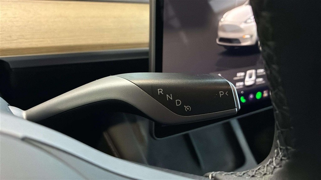 Tesla Model Y EL RWD 299HK 5d Aut. - Image 21