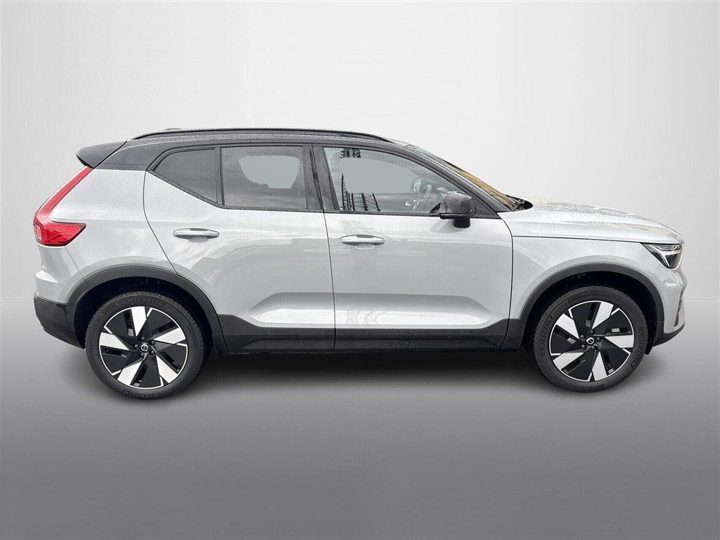 Volvo XC40 Recharge Extended Range Plus 252HK 5d Aut. - Image 19