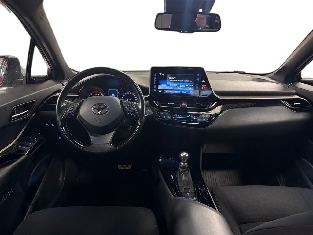 Toyota C-HR 1,8 Hybrid C-LUB Multidrive S 122HK 5d Aut. - Image 14
