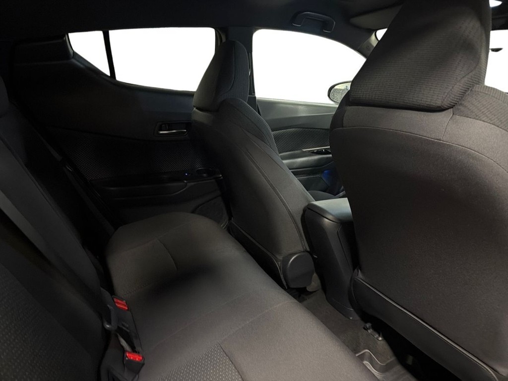 Toyota C-HR 1,8 Hybrid C-LUB Multidrive S 122HK 5d Aut. - Image 16