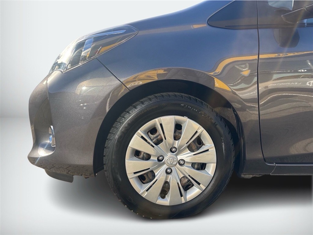 Toyota Yaris 1,0 VVT-I T1 Style 69HK 5d - Image 9