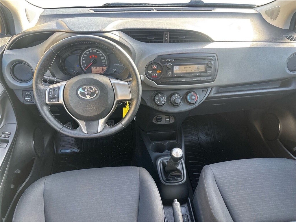 Toyota Yaris 1,0 VVT-I T1 Style 69HK 5d - Image 13