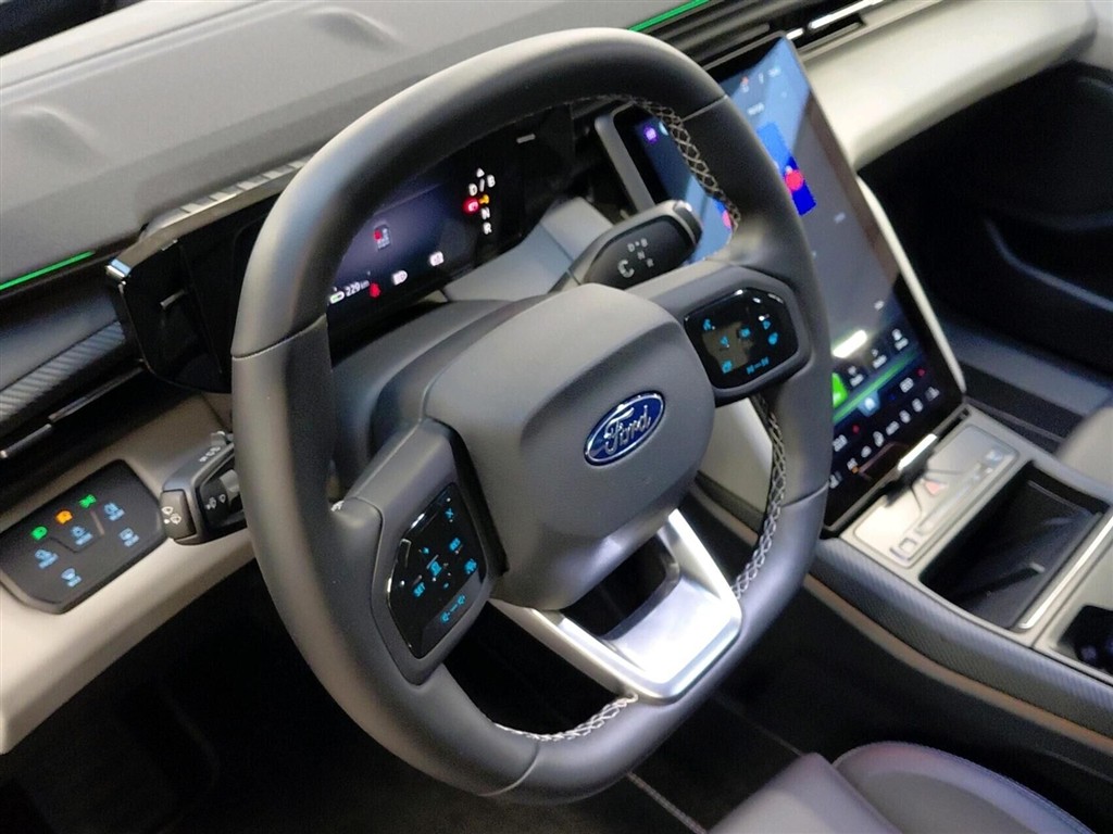 Ford Explorer EL UR Premium AWD 340HK 5d Aut. - Image 9