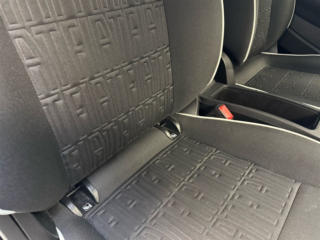 Fiat 500e EL Icon 95HK 3d Aut. - Image 9