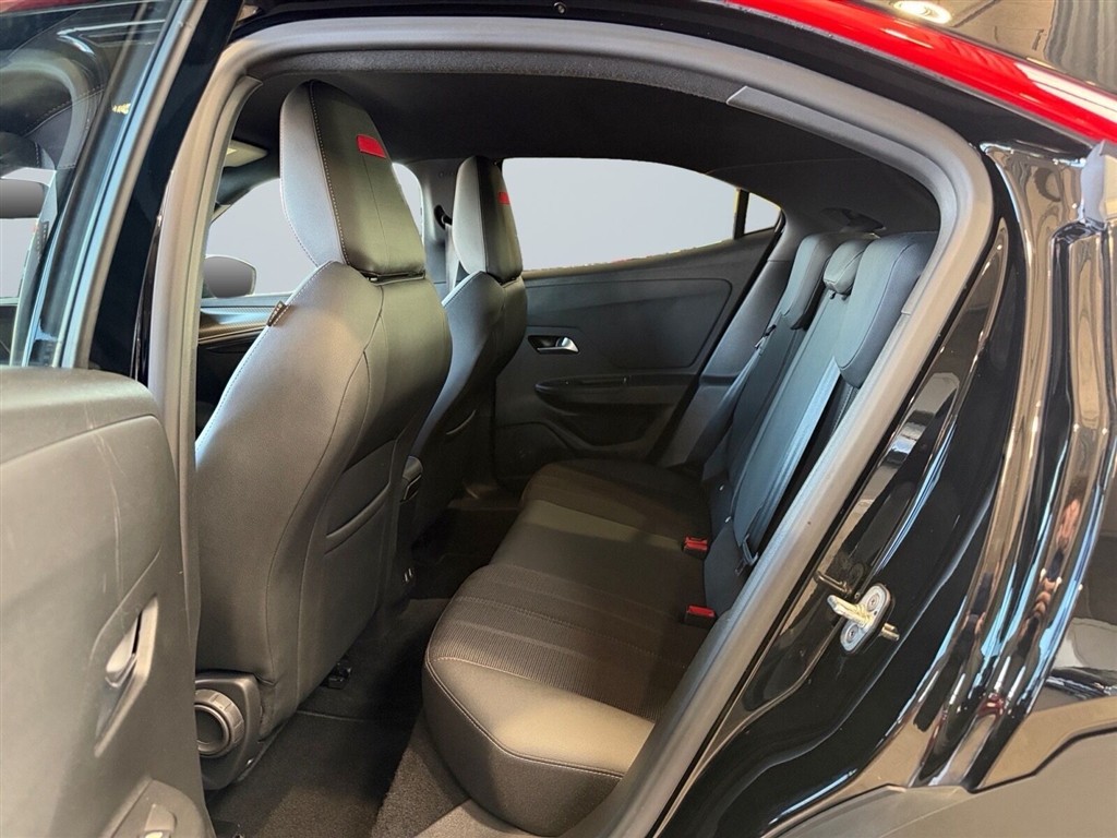 Opel Mokka-e EL Ultimate 136HK 5d Aut. - Image 13