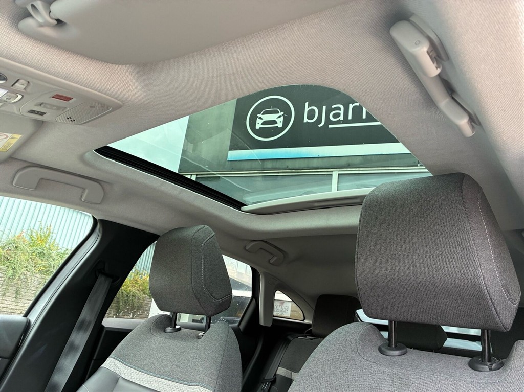 Citroën e-C4 X EL Palais Sky 136HK 5d Aut. - Image 6