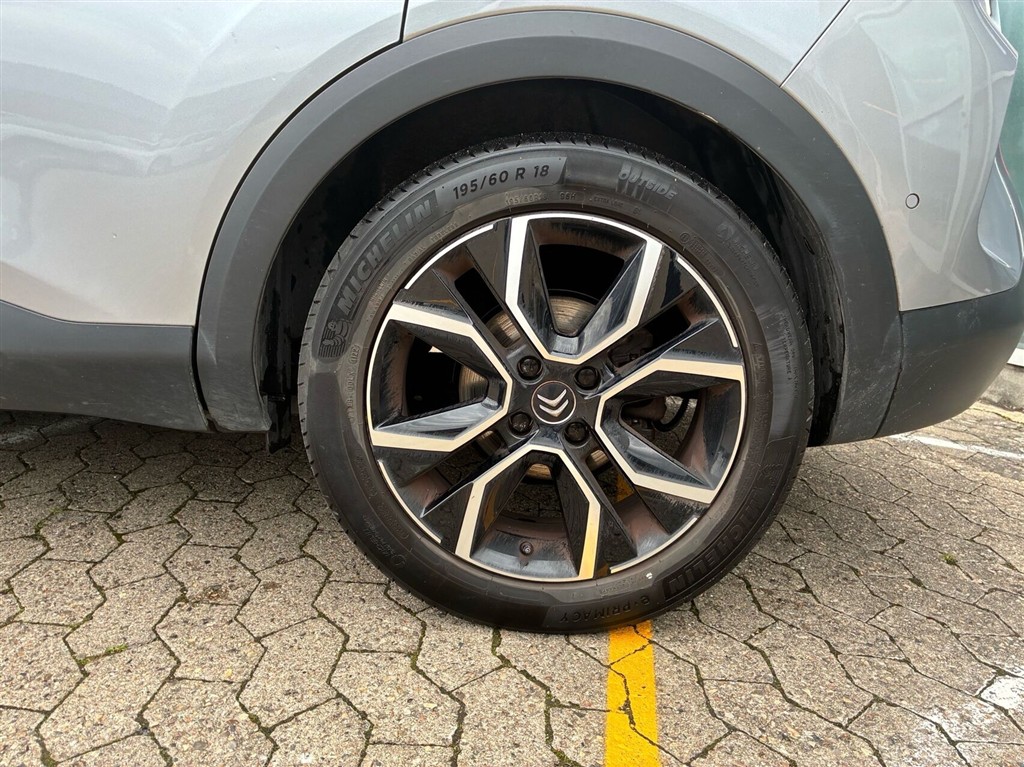Citroën e-C4 X EL Palais Sky 136HK 5d Aut. - Image 9