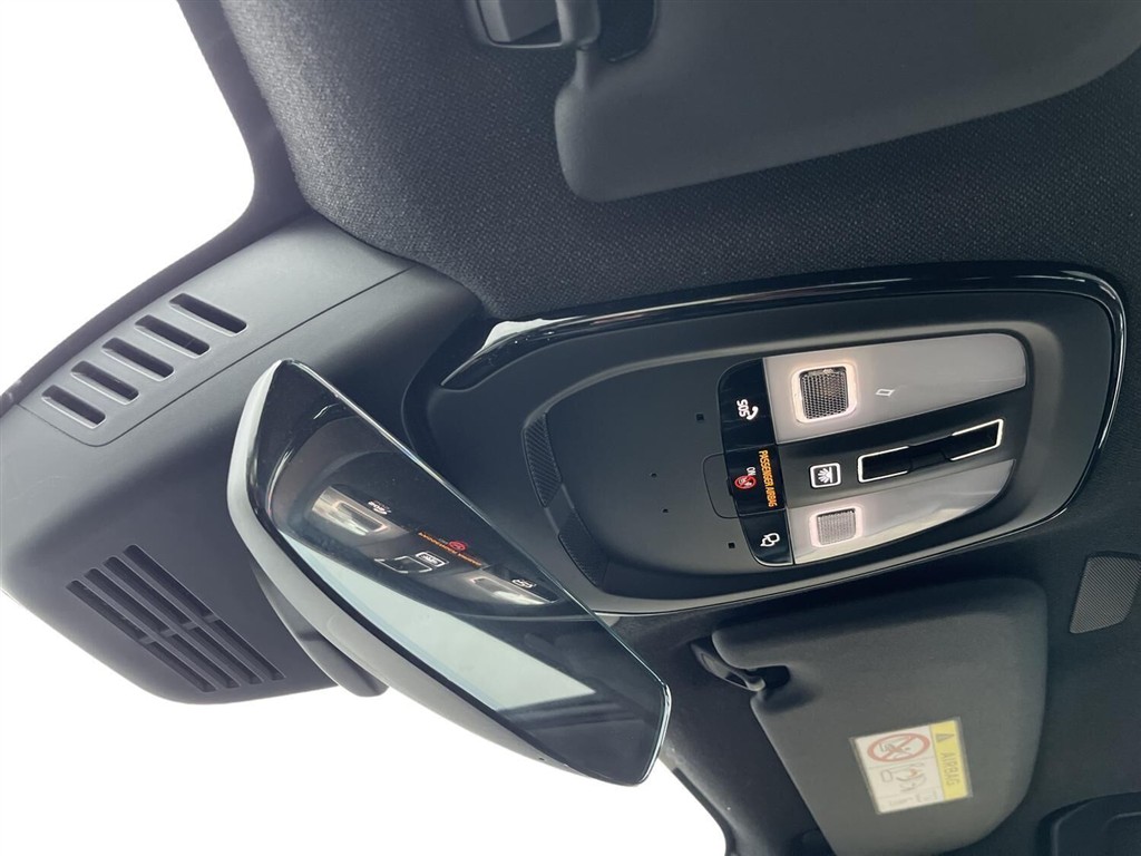 Volvo XC40 P6 Recharge Ultimate 231HK 5d Aut. - Image 22
