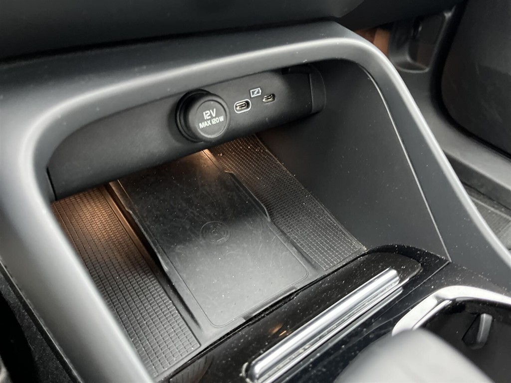 Volvo XC40 P6 Recharge Ultimate 231HK 5d Aut. - Image 24