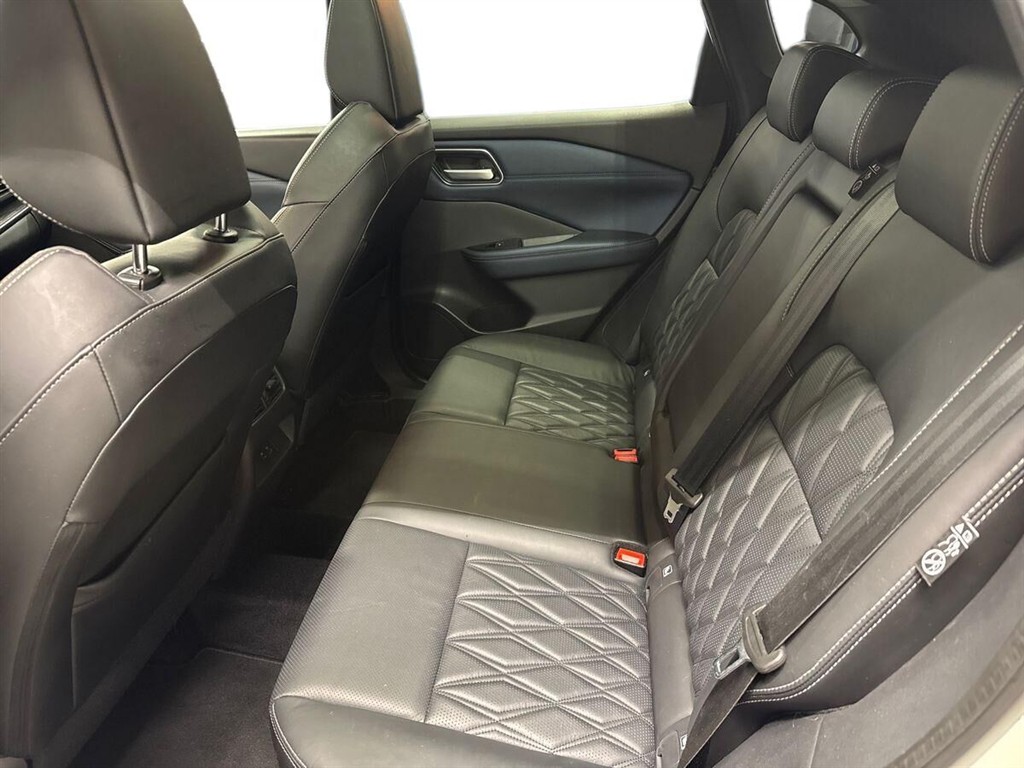 Nissan Qashqai 1,3 MHEV Mild hybrid Tekna+ X-Tronic 158HK 5d 7g Aut. - Image 11