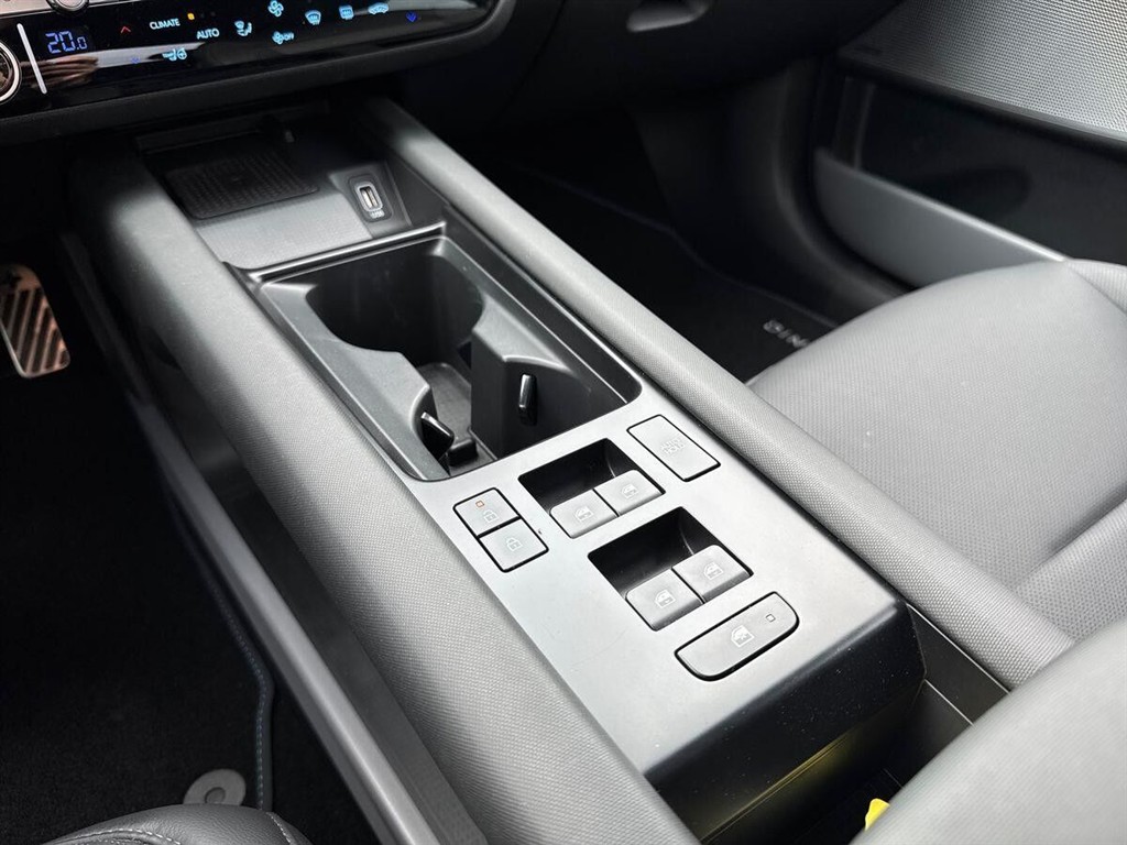 Hyundai Ioniq 6 Electric 77,4 kWh Ultimate 229HK Aut. - Image 20