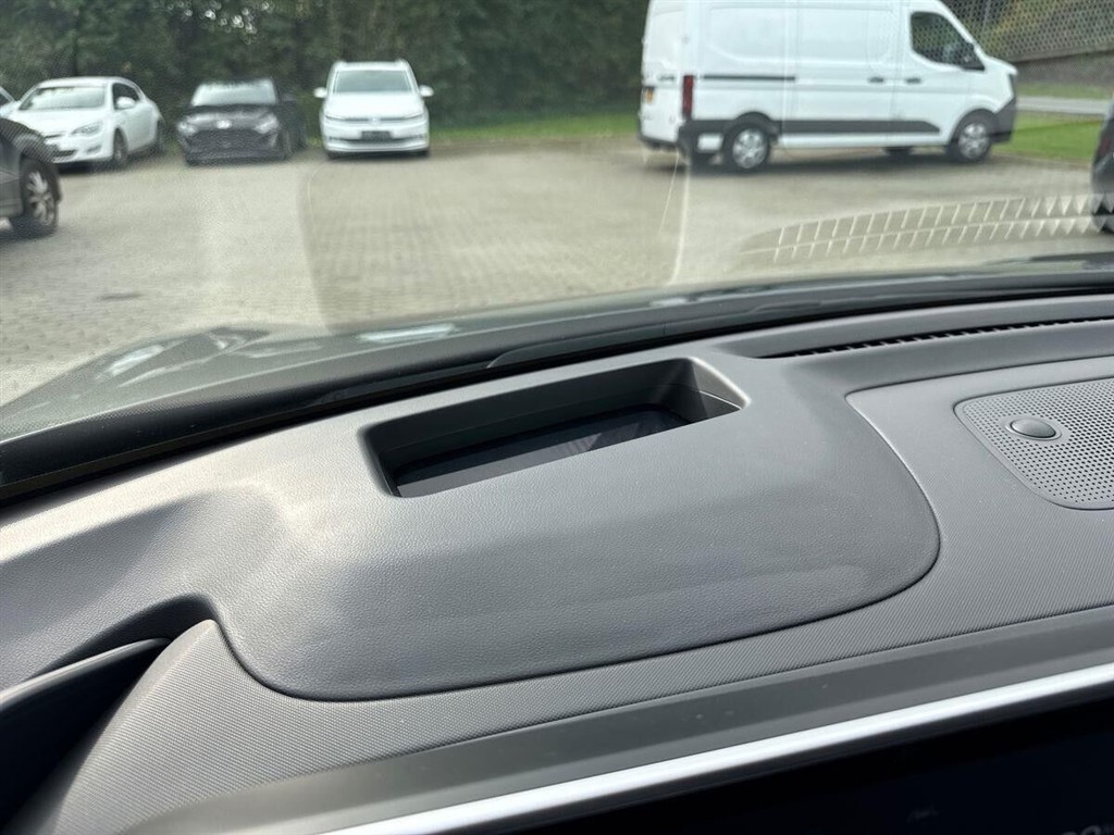 Hyundai Ioniq 6 Electric 77,4 kWh Ultimate 229HK Aut. - Image 23