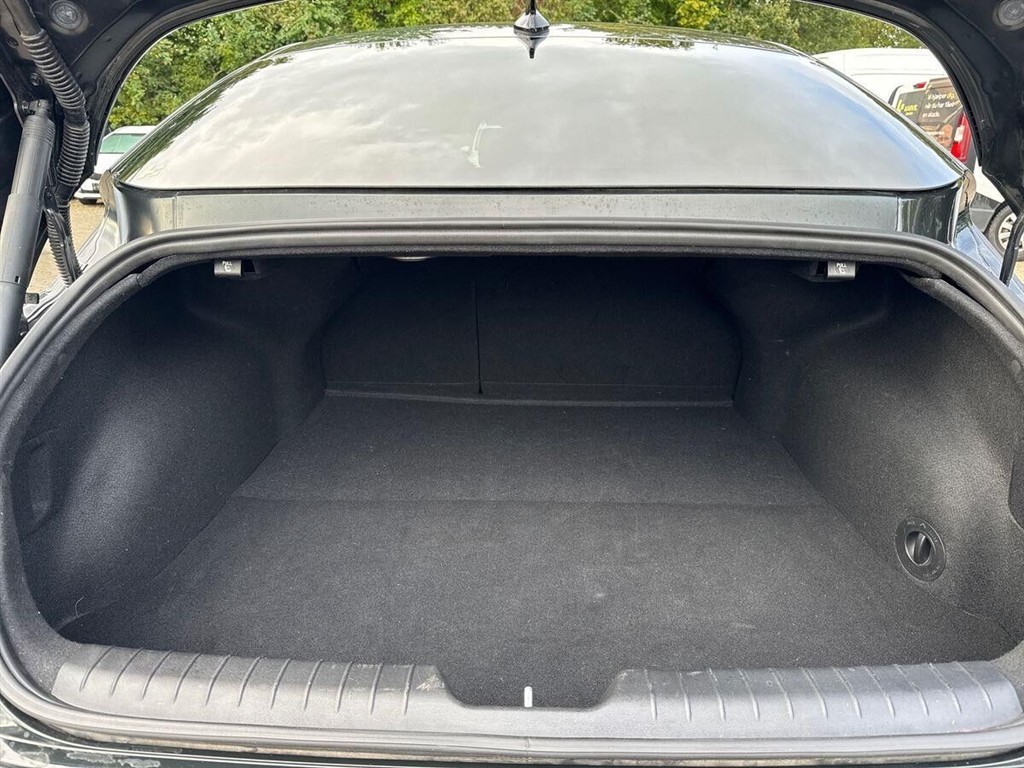 Hyundai Ioniq 6 Electric 77,4 kWh Ultimate 229HK Aut. - Image 16