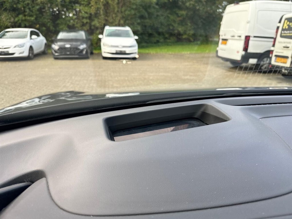 Hyundai Ioniq 6 Electric 77,4 kWh Ultimate 229HK Aut. - Image 22