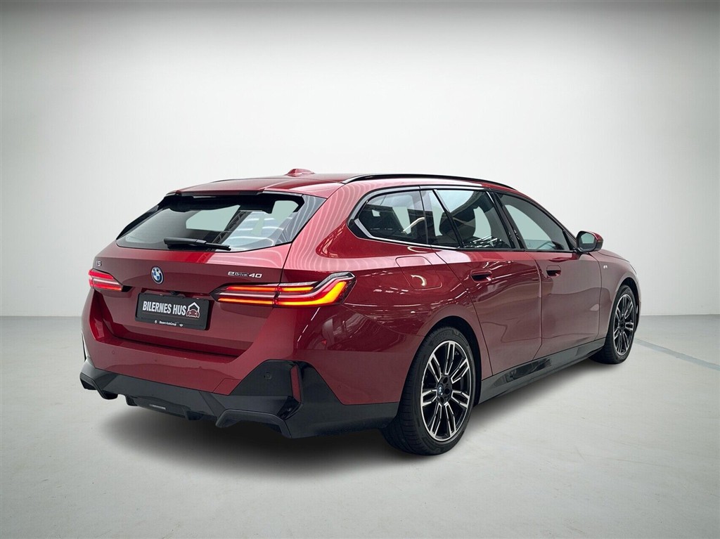 BMW i5 eDrive40 Touring EL M-Sport 340HK Stc Aut. - Image 2