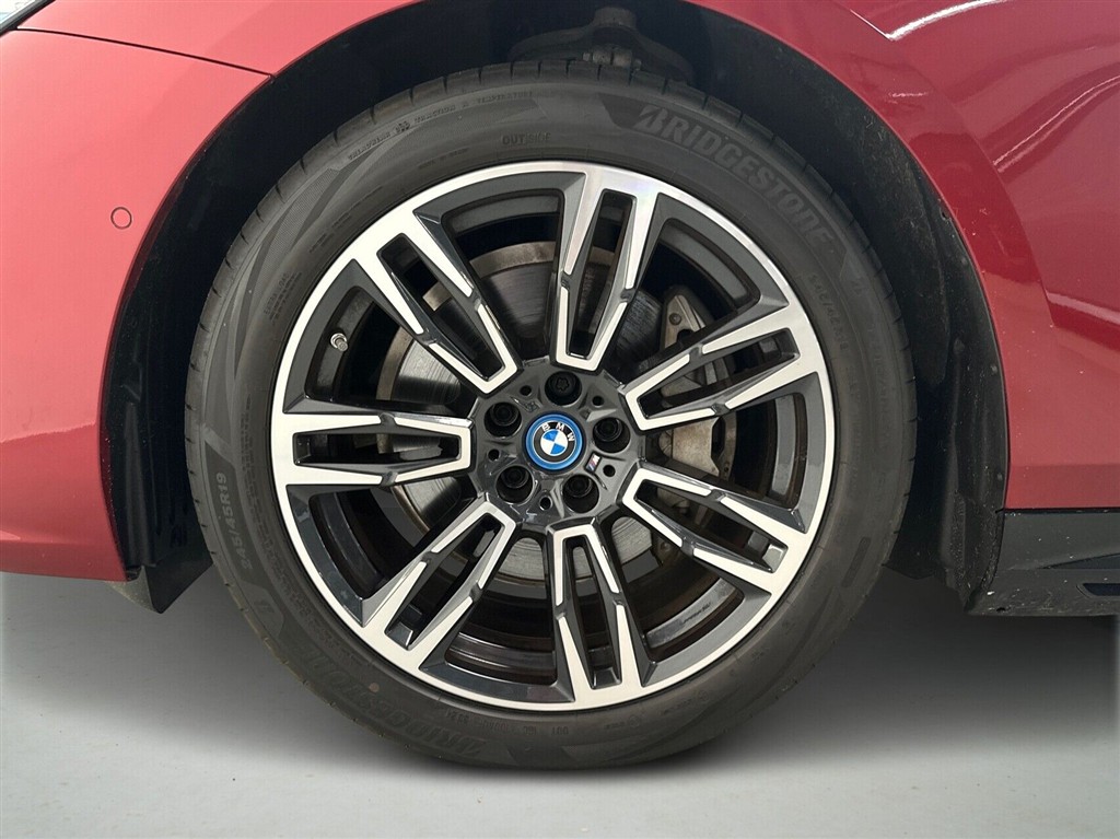 BMW i5 eDrive40 Touring EL M-Sport 340HK Stc Aut. - Image 9