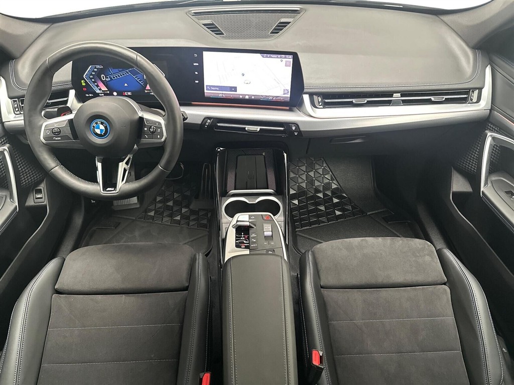 BMW iX1 eDrive20 EL M-Sport 204HK 5d Aut. - Image 5