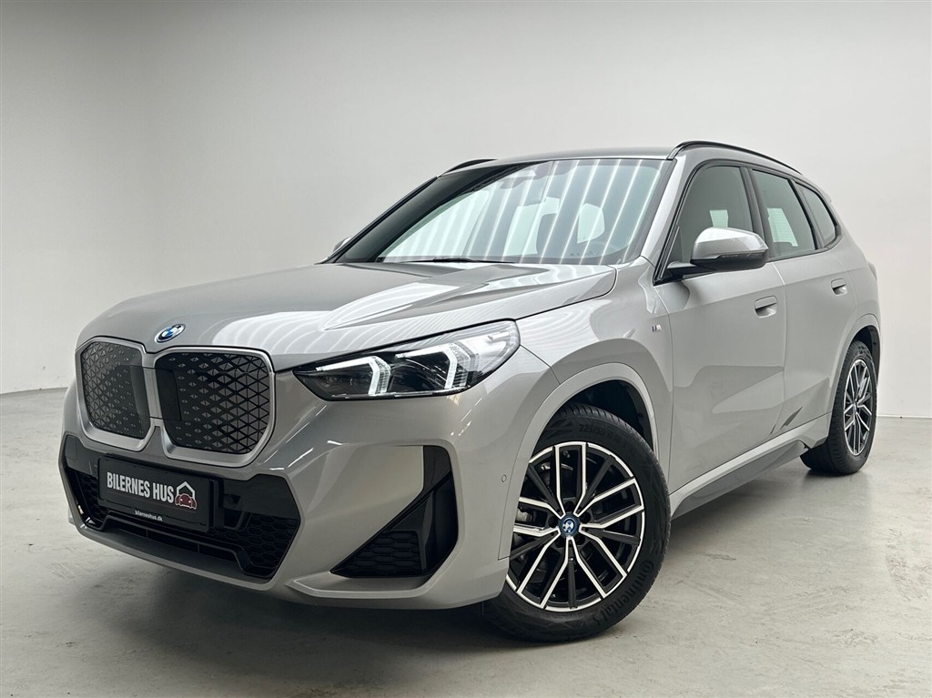 BMW iX1 eDrive20 EL M-Sport 204HK 5d Aut. - Image 18