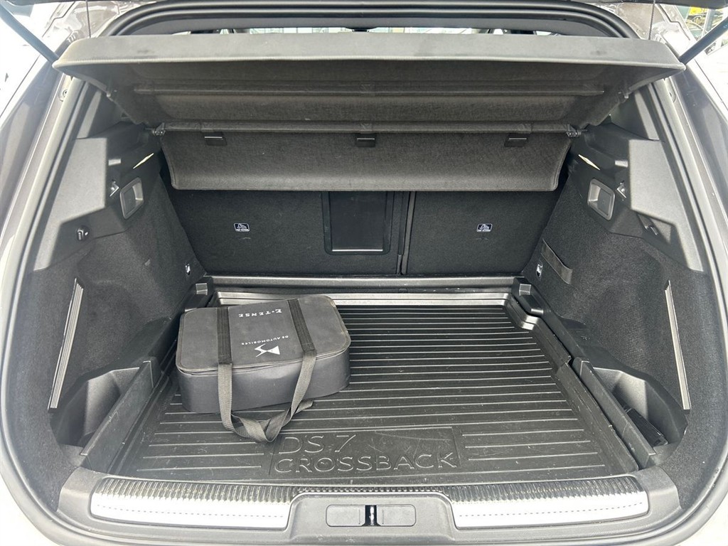 DS DS7 Crossback 1,6 E-Tense Plugin-hybrid Performance Line Pack EAT8 225HK 5d 8g Aut. - Image 13
