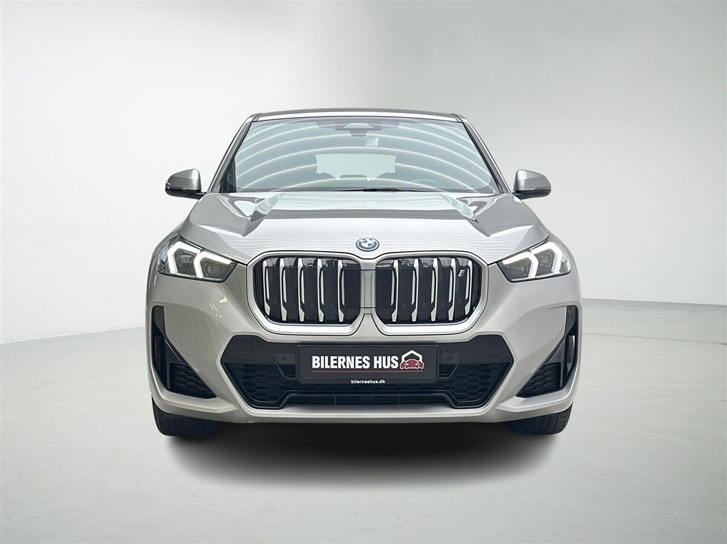 BMW iX1 xDrive30 EL M-Sport 4x4 313HK 5d Aut. - Image 7