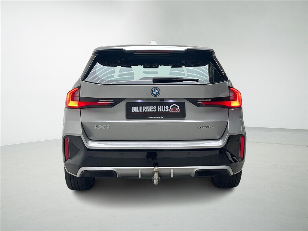 BMW iX1 xDrive30 EL M-Sport 4x4 313HK 5d Aut. - Image 8