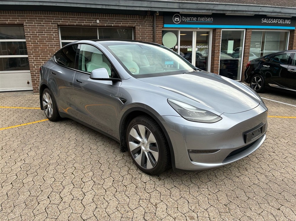 Tesla Model Y EL Long Range AWD 514HK 5d Aut.