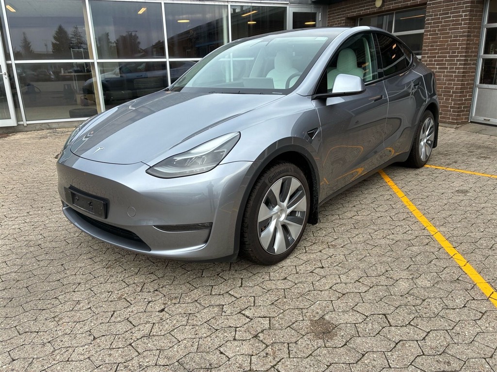 Tesla Model Y EL Long Range AWD 514HK 5d Aut. - Image 3