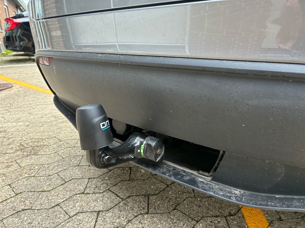 Tesla Model Y EL Long Range AWD 514HK 5d Aut. - Image 5