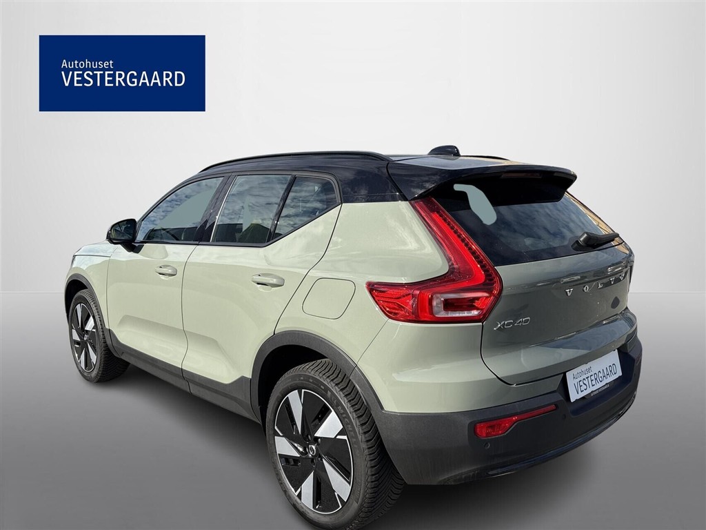 Volvo XC40 Recharge Extended Range Plus 252HK 5d Aut. - Image 3
