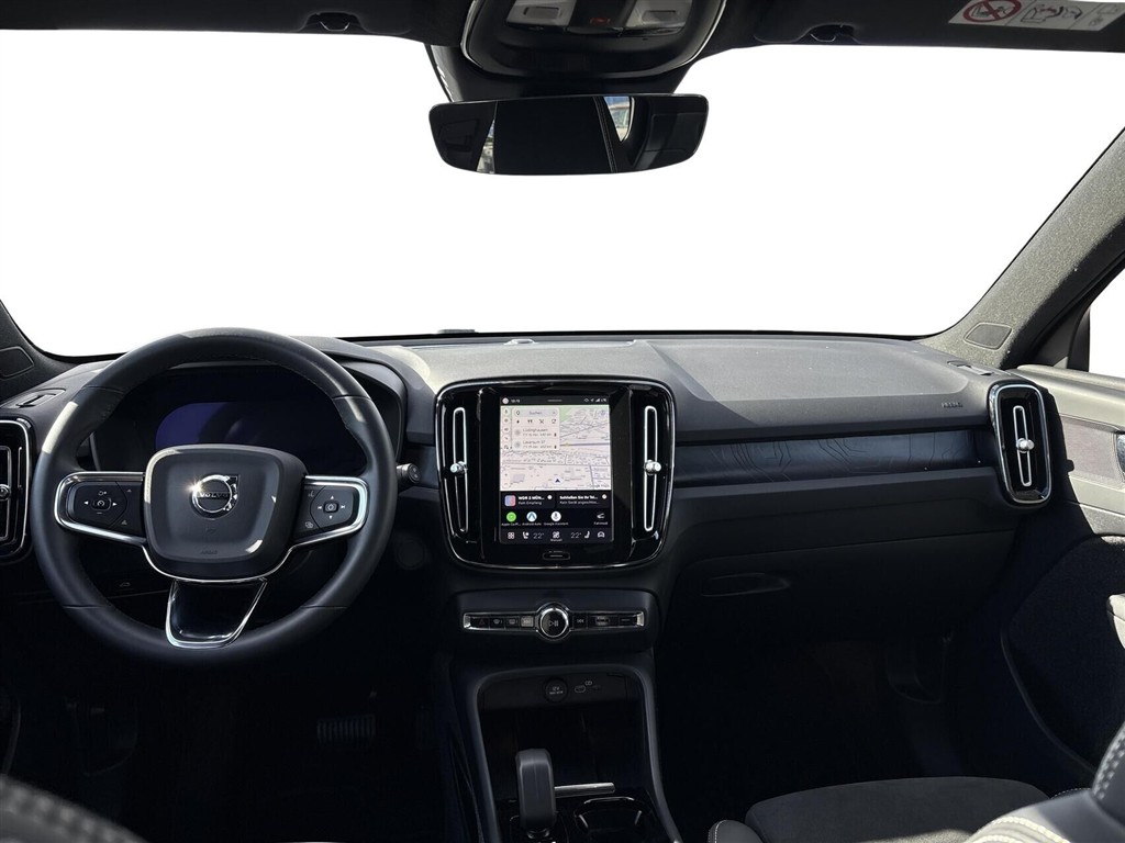 Volvo XC40 Recharge Extended Range Plus 252HK 5d Aut. - Image 6
