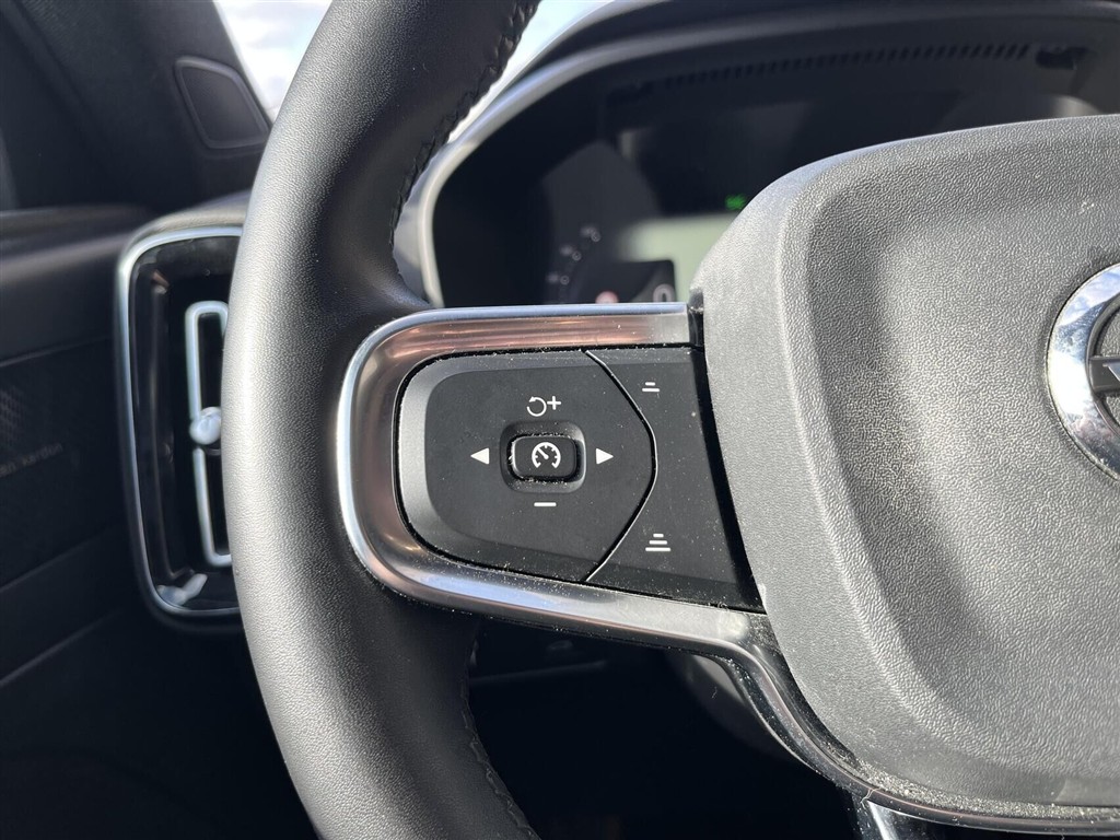 Volvo C40 P8 Recharge Twin Ultimate AWD 408HK 4d Aut. - Image 17