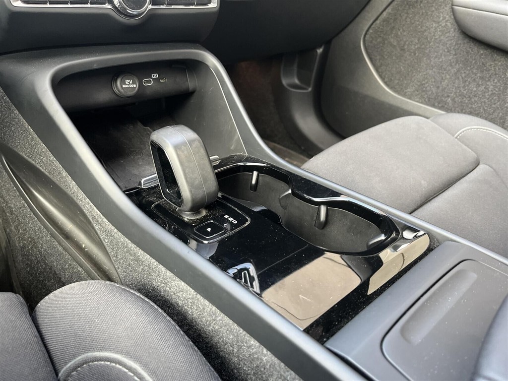Volvo C40 P6 Recharge Core 231HK 4d Aut. - Image 10