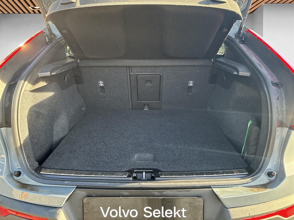 Volvo C40 P6 Recharge Core 231HK 4d Aut. - Image 14